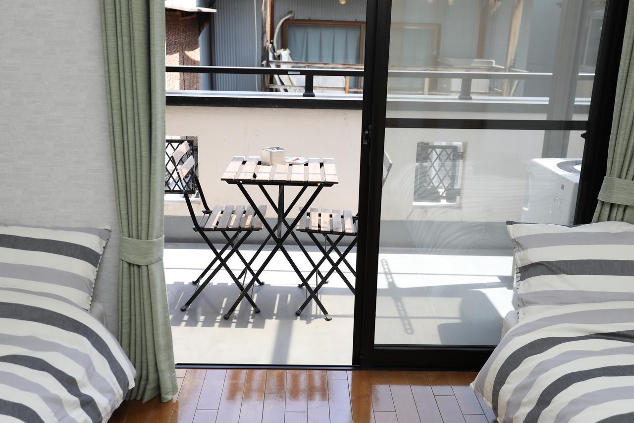 Hostal Yamanoyado TSURU Osaka Exterior foto