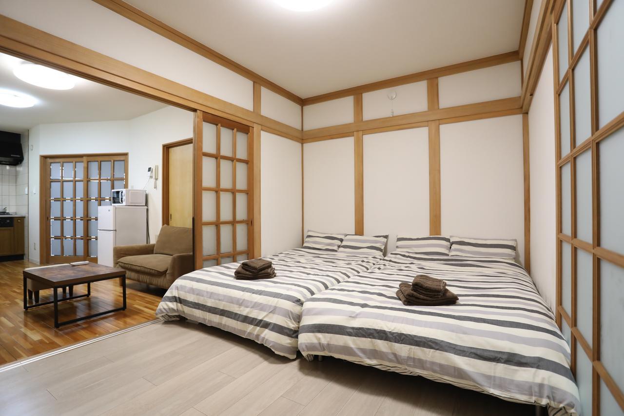 Hostal Yamanoyado TSURU Osaka Exterior foto