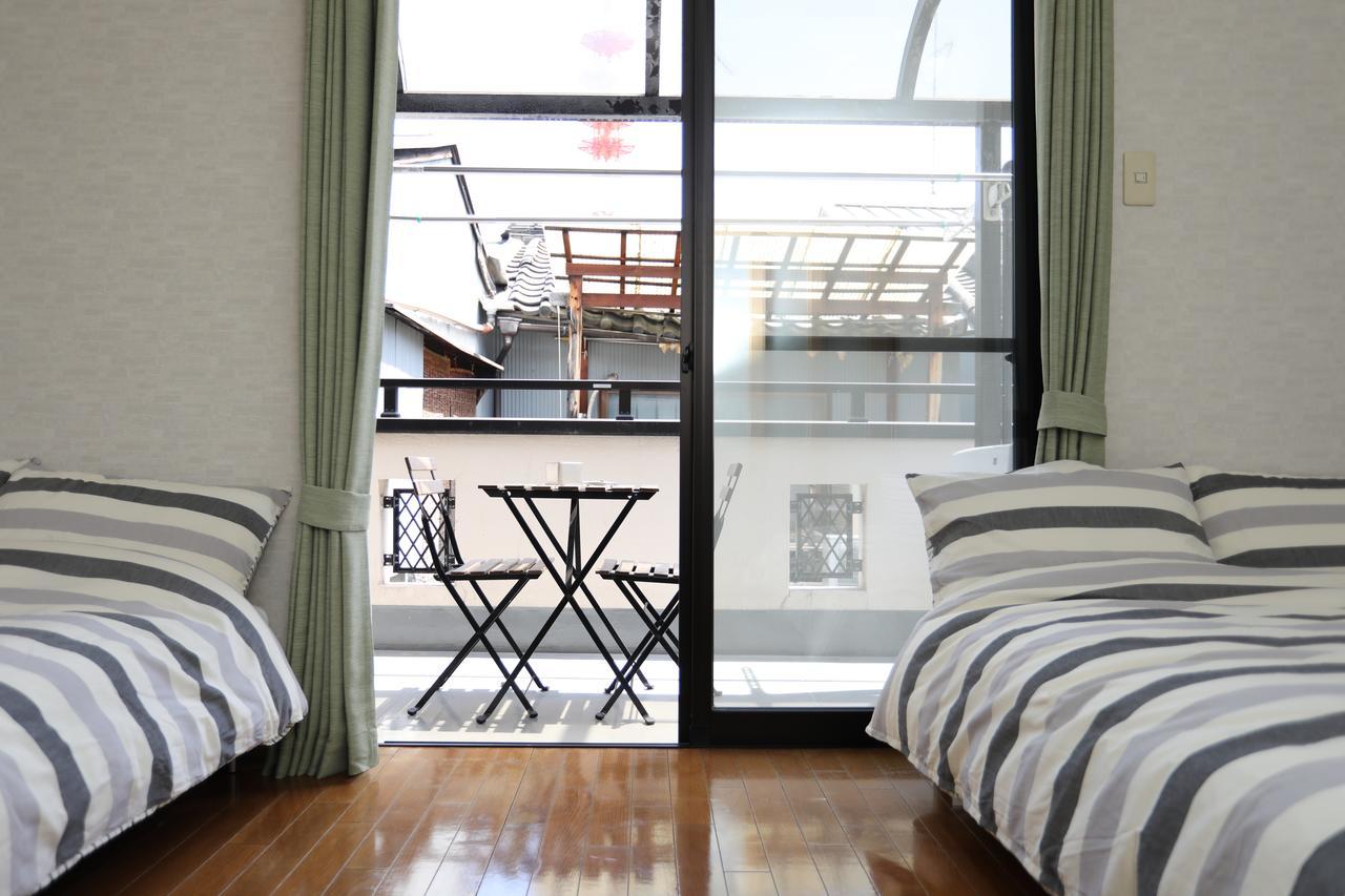 Hostal Yamanoyado TSURU Osaka Exterior foto