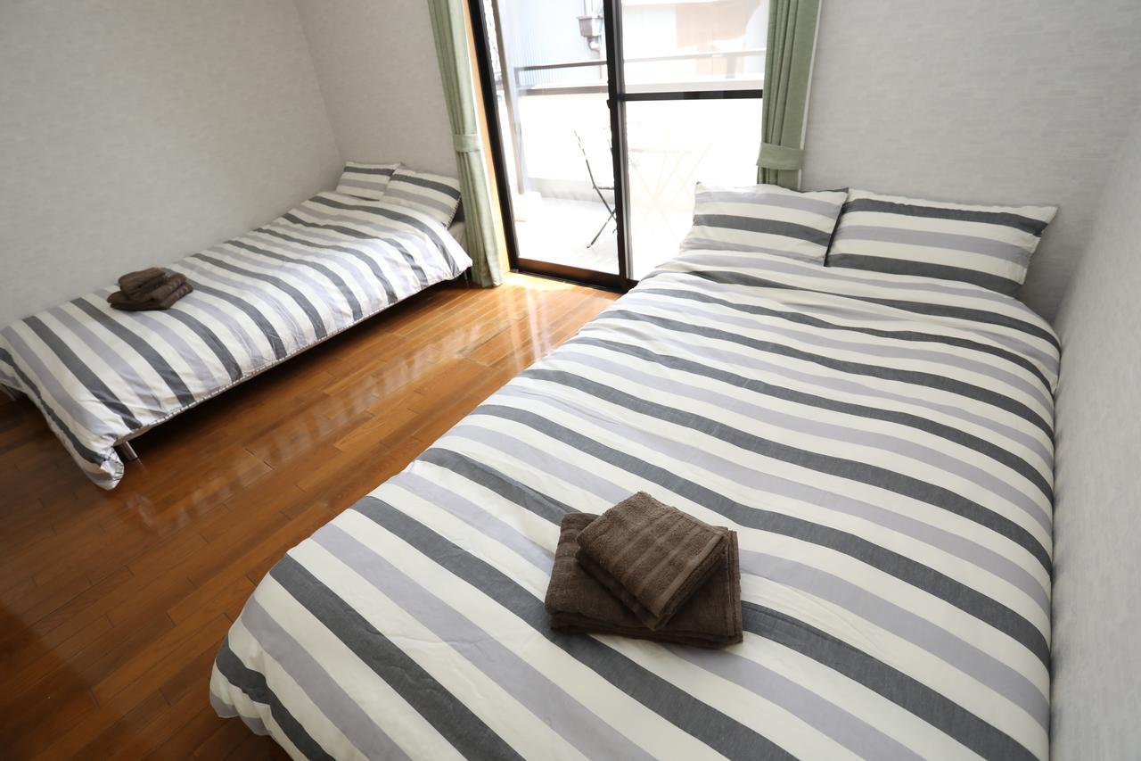 Hostal Yamanoyado TSURU Osaka Exterior foto